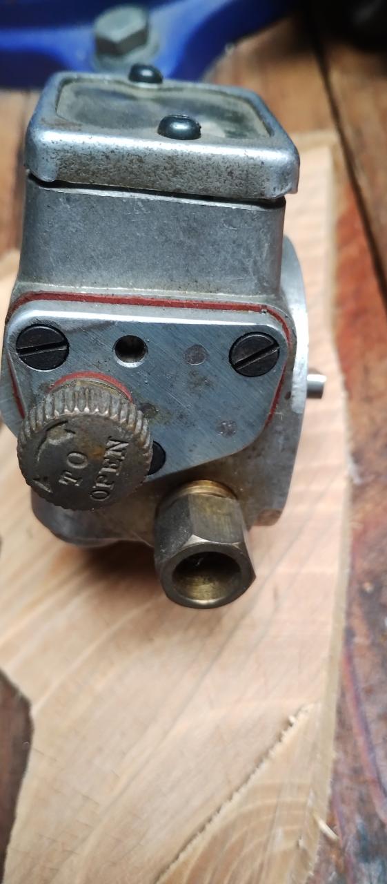 Pompe à huile MAGNAT DEBON 350 LesAnciennes.com