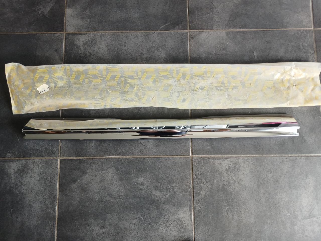 Lame pare chocs arrière RENAULT 16 (R16) LesAnciennes.com