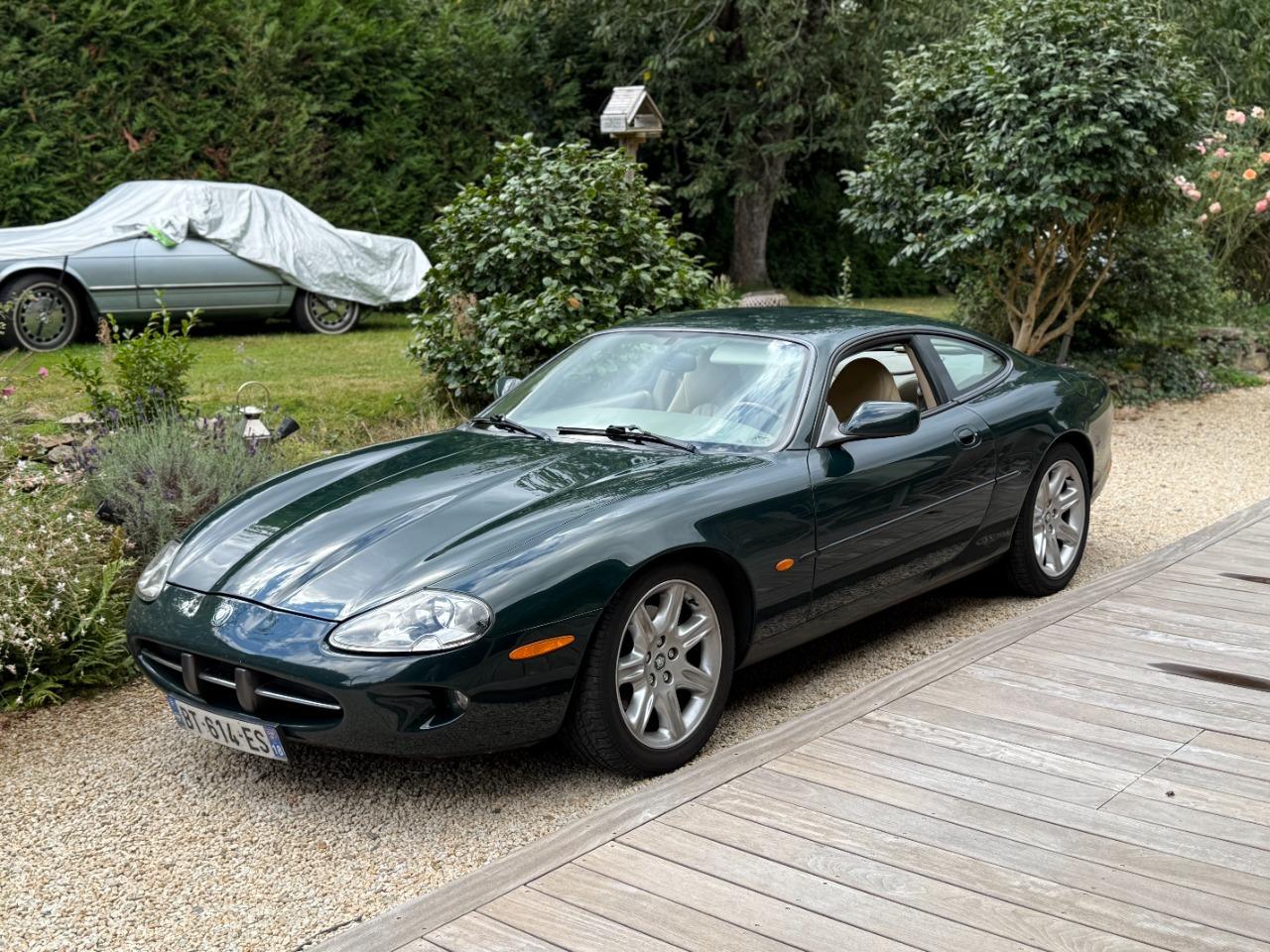 JAGUAR XK8 V8 - 2000 LesAnciennes.com