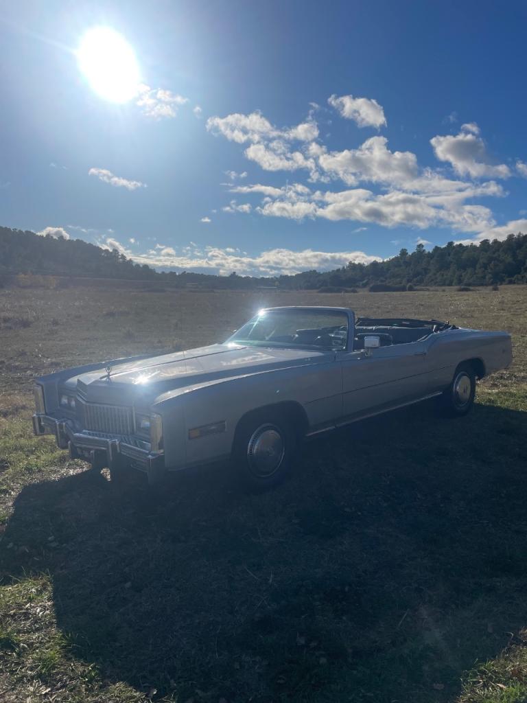 CADILLAC Eldorado - 1976 LesAnciennes.com