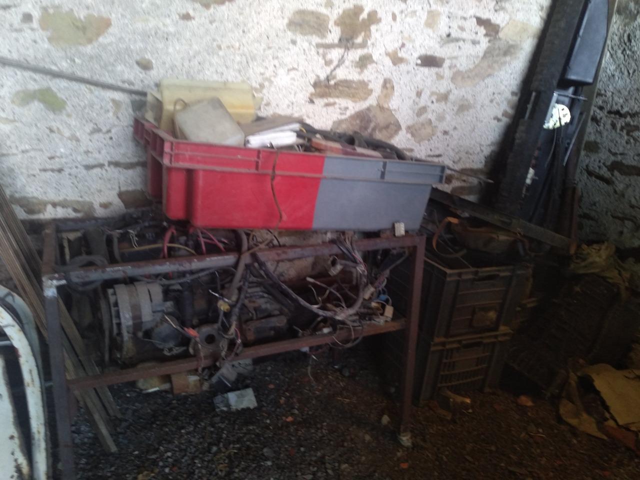 Lot de pièces RENAULT 12 (R12) TS LesAnciennes.com