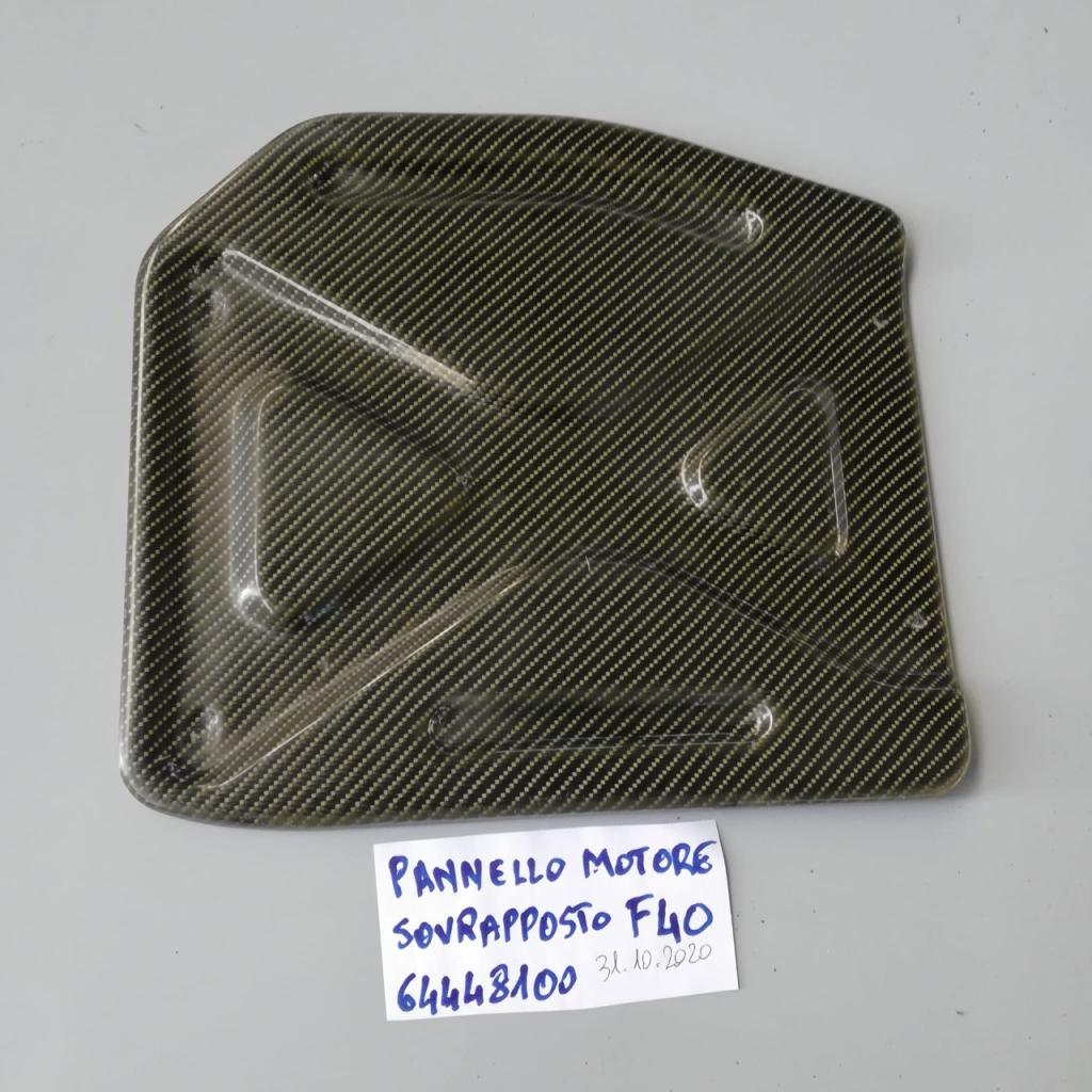 Panneau superposé moteur Ferrari F40 LesAnciennes.com