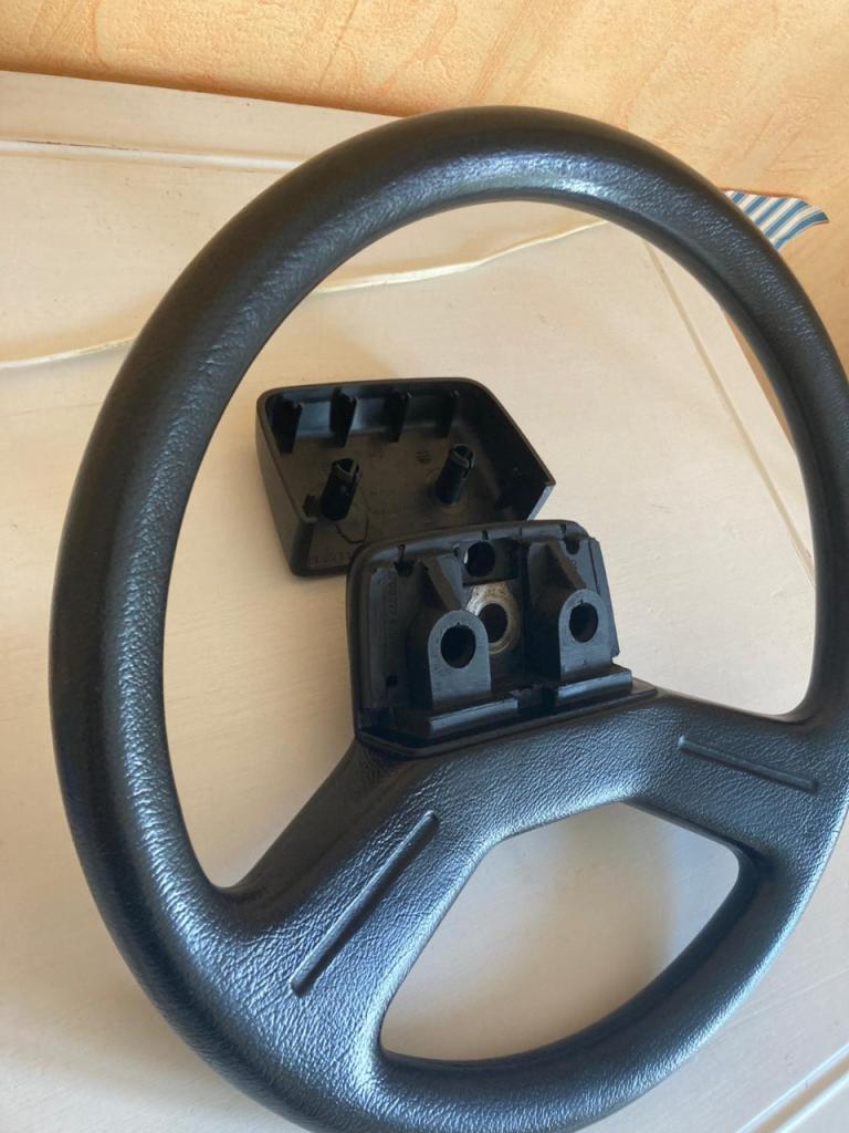 Volant Renault 19 Phase 1 LesAnciennes.com