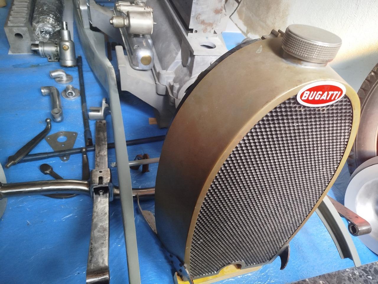 Lot de pièces BUGATTI T35 LesAnciennes.com