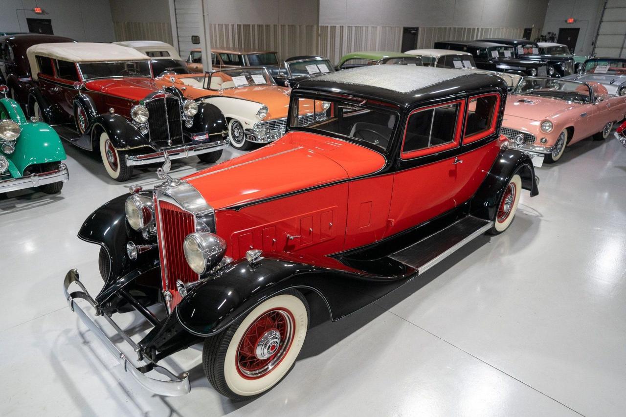 1933 Packard Eight LesAnciennes.com