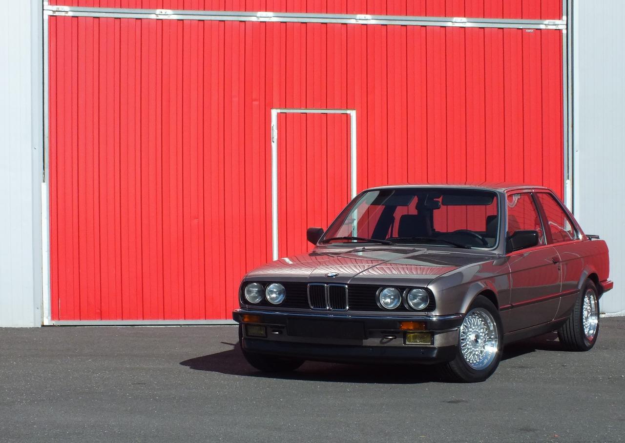 BMW 320 IA - 1987 LesAnciennes.com