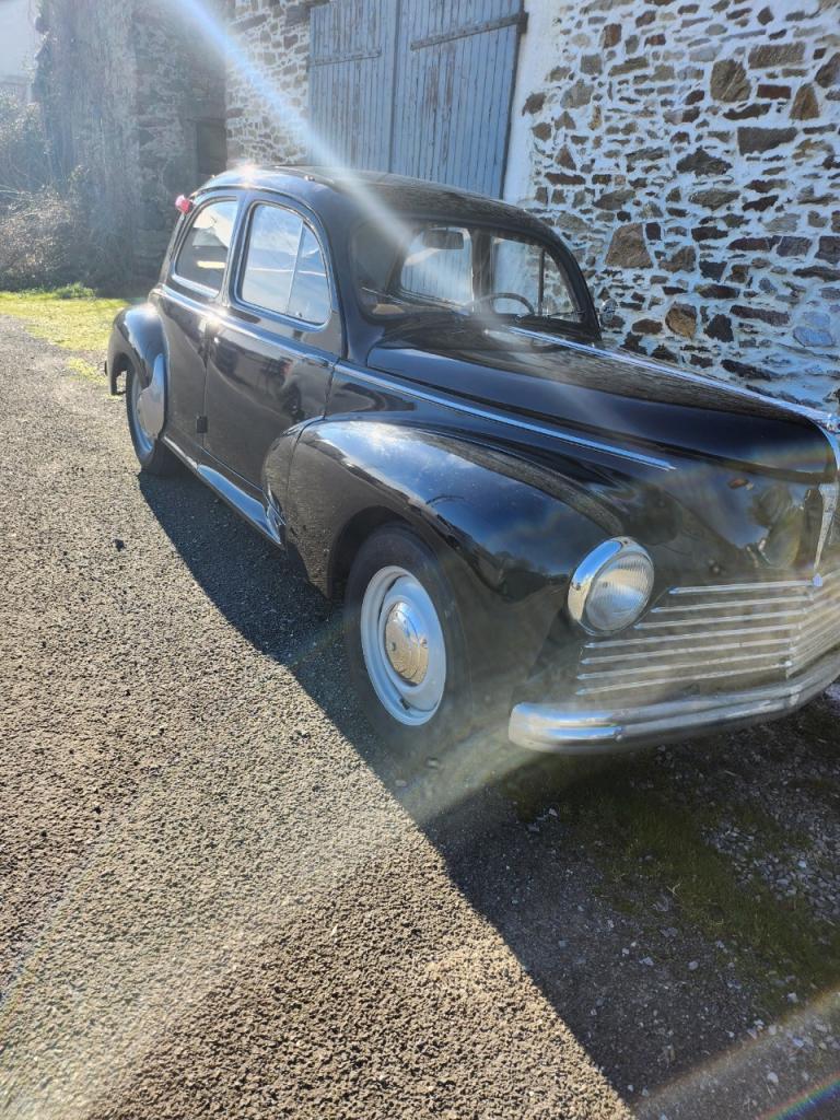 PEUGEOT 203 Darl mat - 1952 LesAnciennes.com