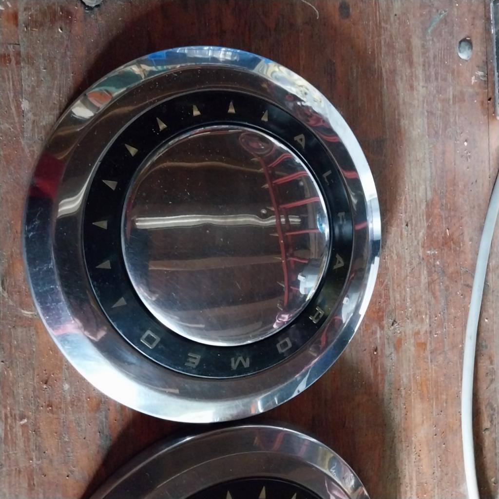 Enjoliveurs ALFA ROMEO 1750 Coupé gtv LesAnciennes.com