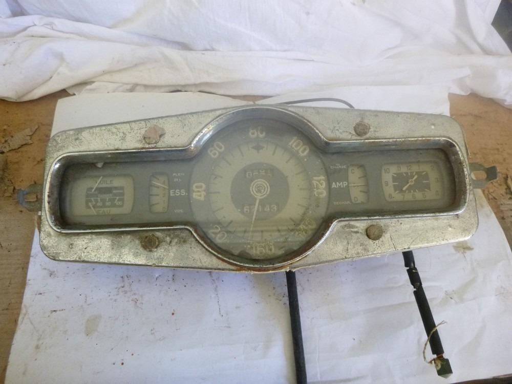 Pièces RENAULT ensemble compteur tableau de bord LesAnciennes.com