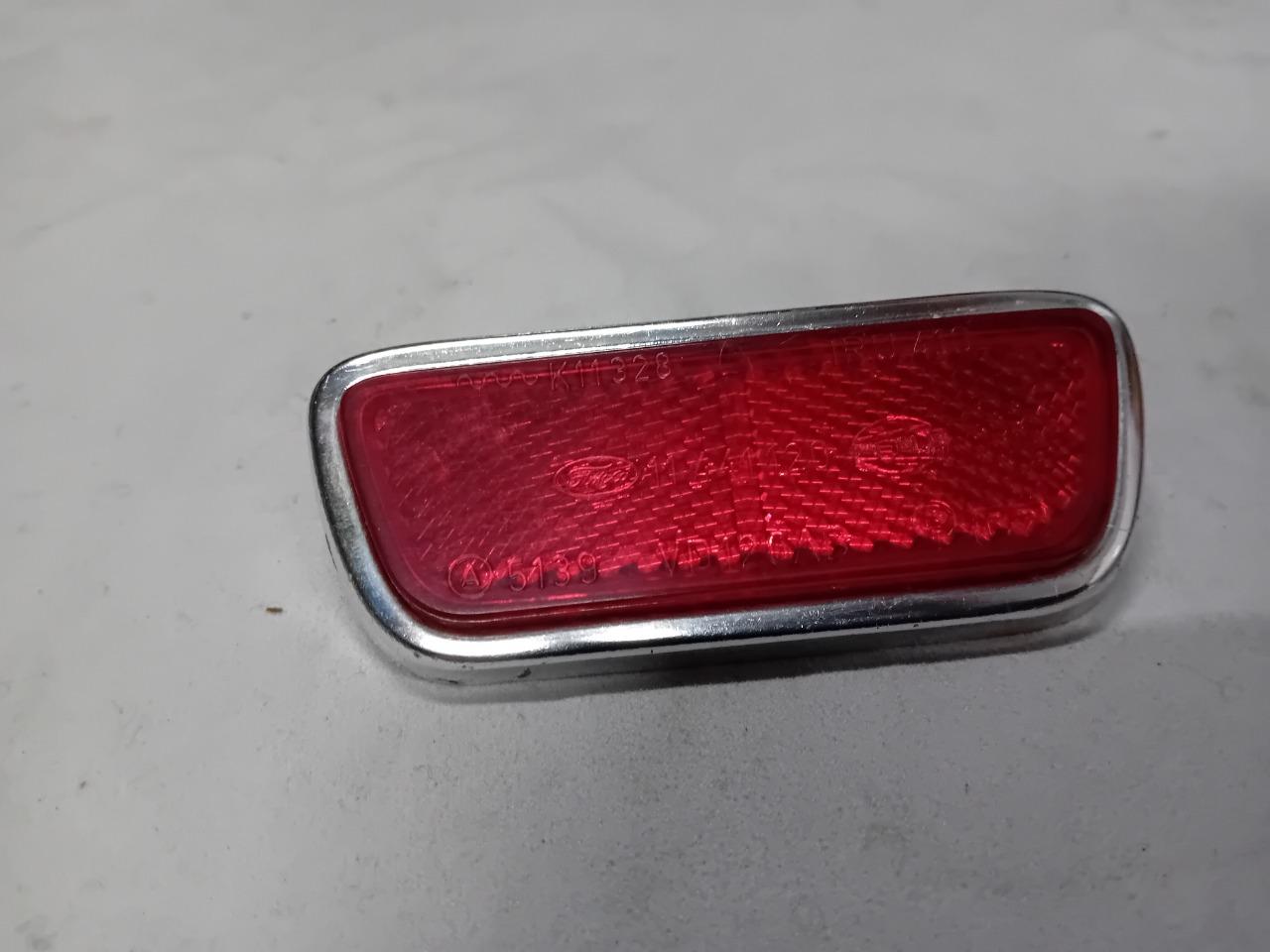 Catadioptre Ford Taunus P5 LesAnciennes.com