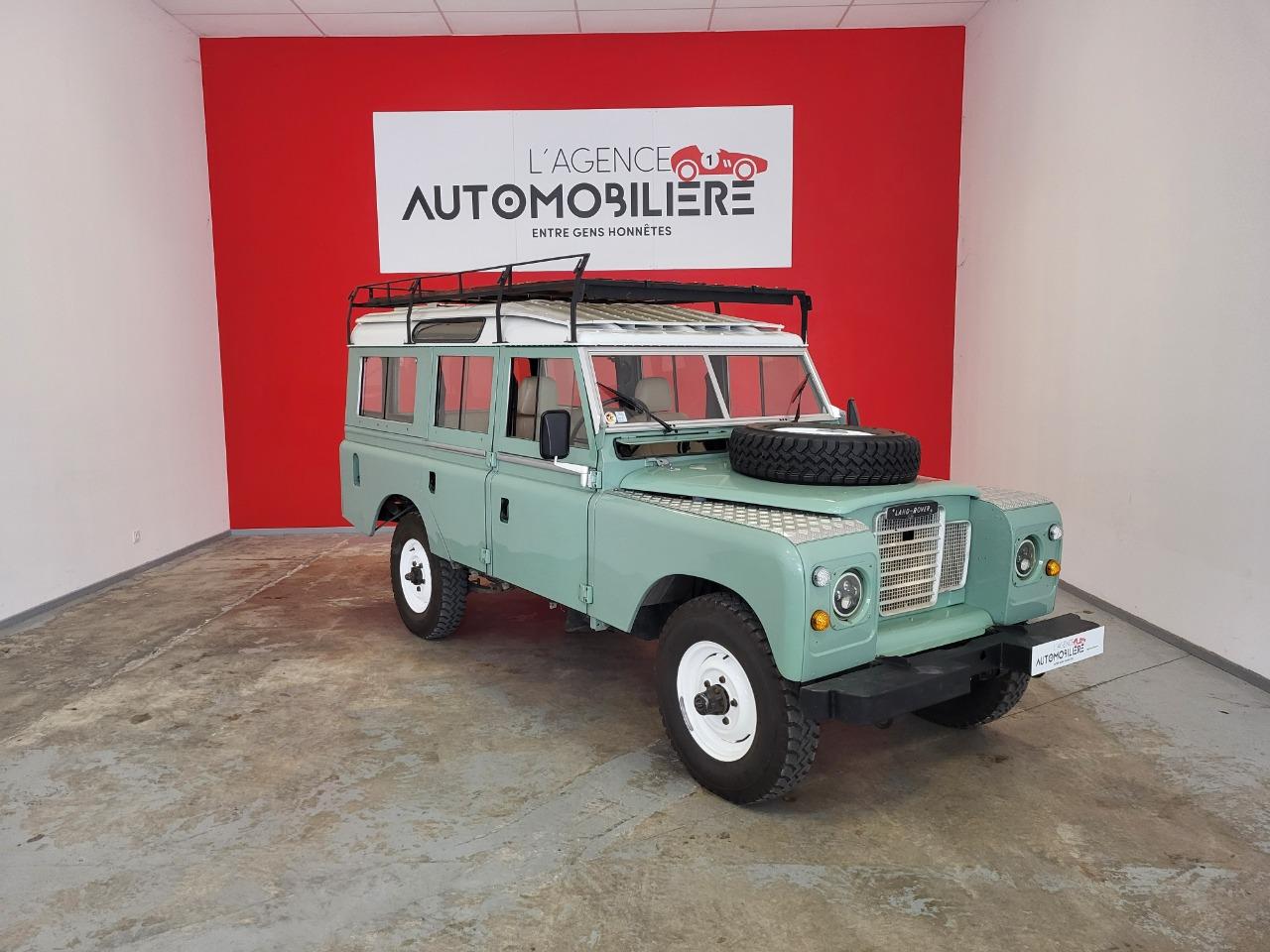LAND ROVER 109 STATION WAGON - 1980 LesAnciennes.com