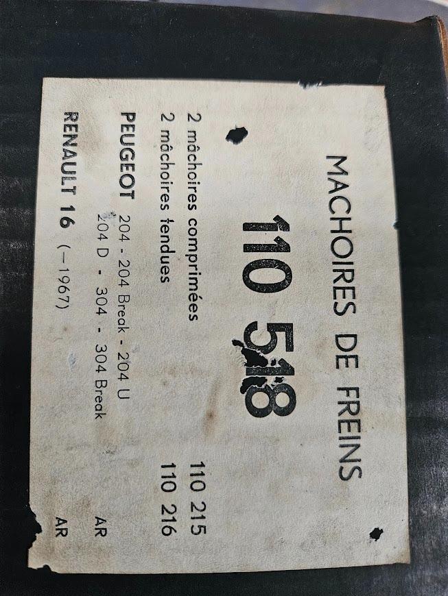 Machoires de frein RENAULT 16 (R16) LesAnciennes.com