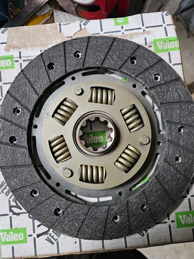 Disque embrayage PEUGEOT 403 LesAnciennes.com