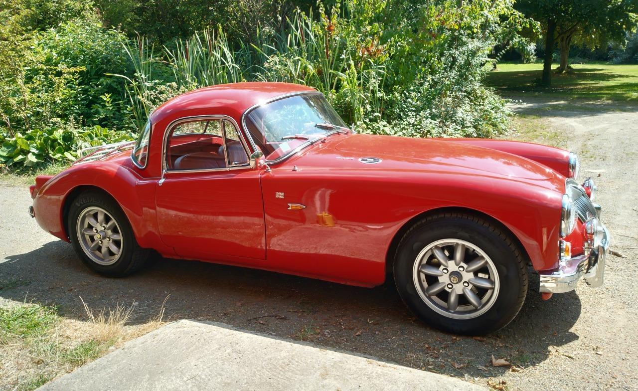 MG MGA coupé - 1959 LesAnciennes.com