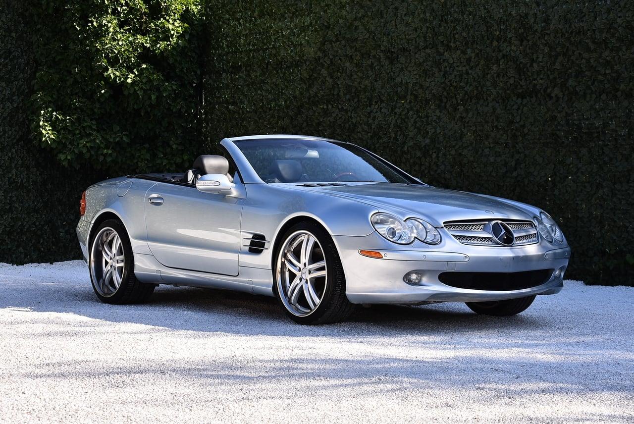 2003 Mercedes-Benz SL500 R230 LesAnciennes.com