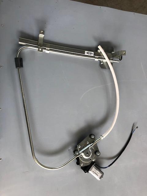 Mécanisme lève-vitre droite Maserati Biturbo Coupè LesAnciennes.com