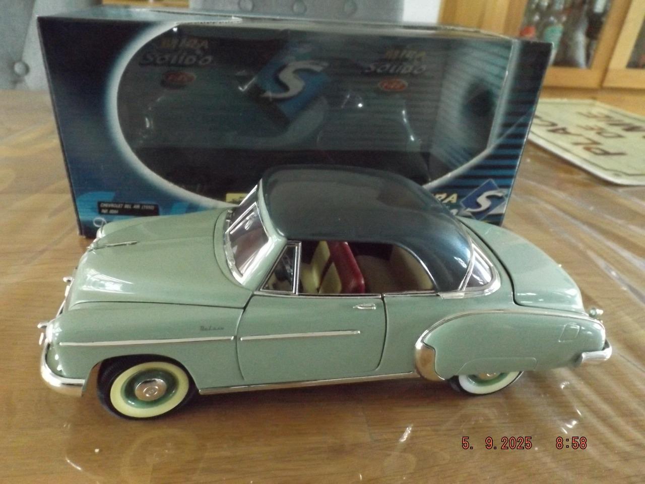 Voiture au 1/18 ème Chevrolet Bel Air LesAnciennes.com