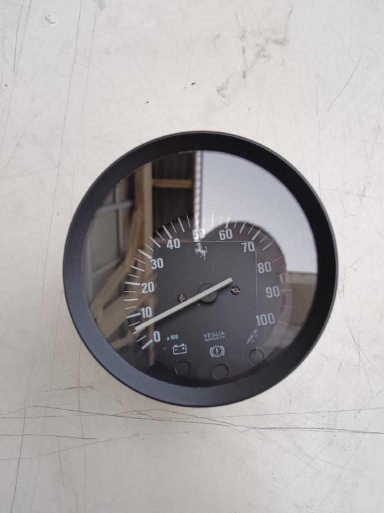 Compte-tours Ferrari F40 LesAnciennes.com