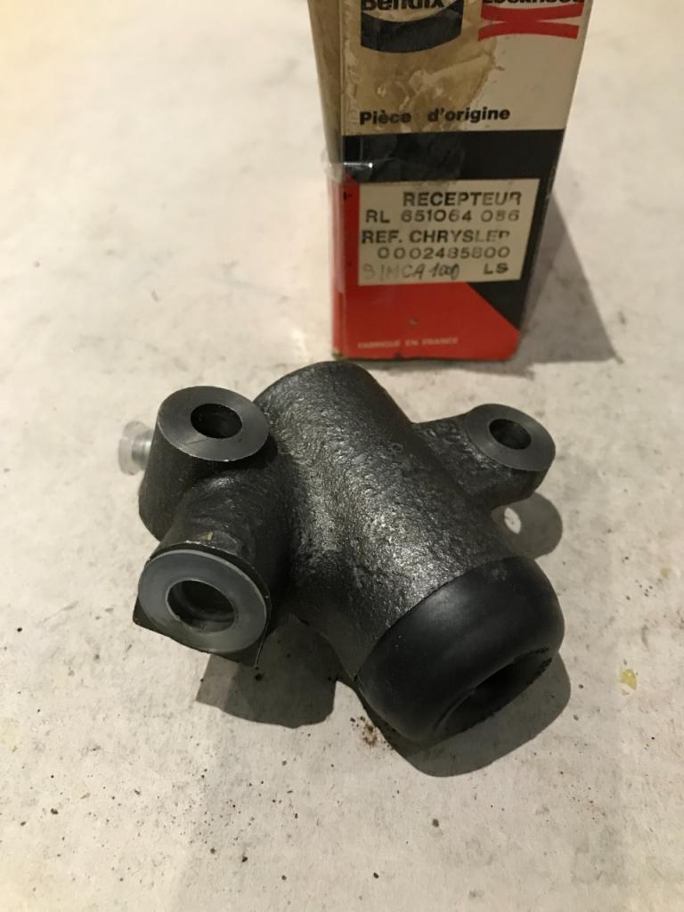 Récepteur embrayage neuf SIMCA 1000 LesAnciennes.com