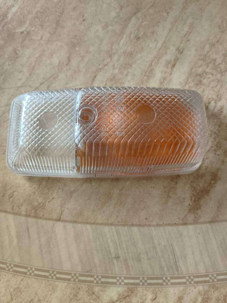 Cabochon PEUGEOT 204 LesAnciennes.com