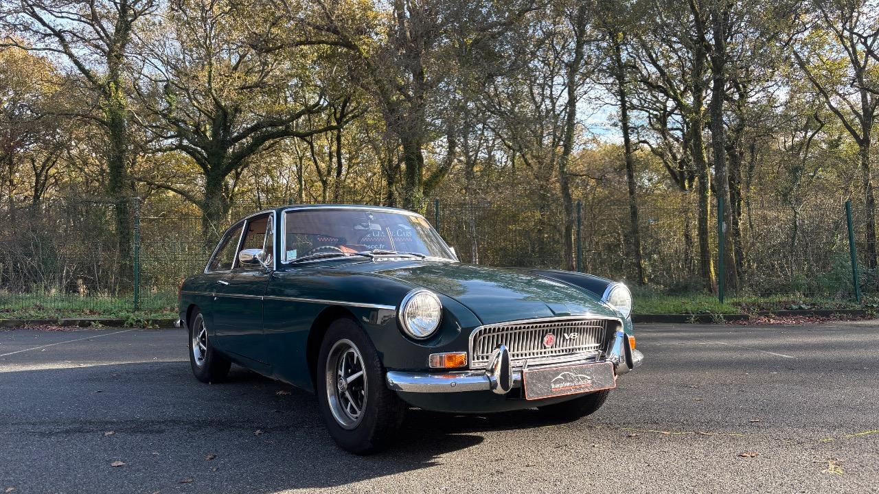 MG MGB V8 Costello - 1972 LesAnciennes.com