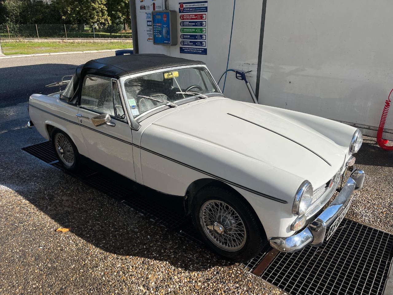 MG Midget - 1967 LesAnciennes.com