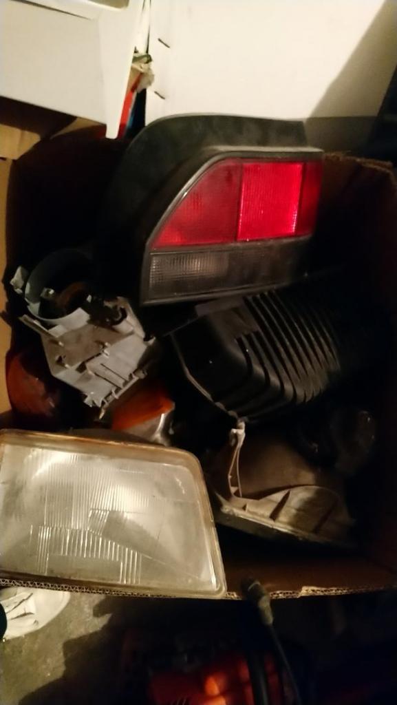 Phares PEUGEOT 205 LesAnciennes.com