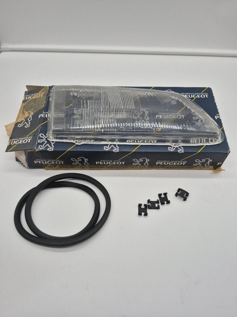 Glace de Projecteur Peugeot 306 LesAnciennes.com