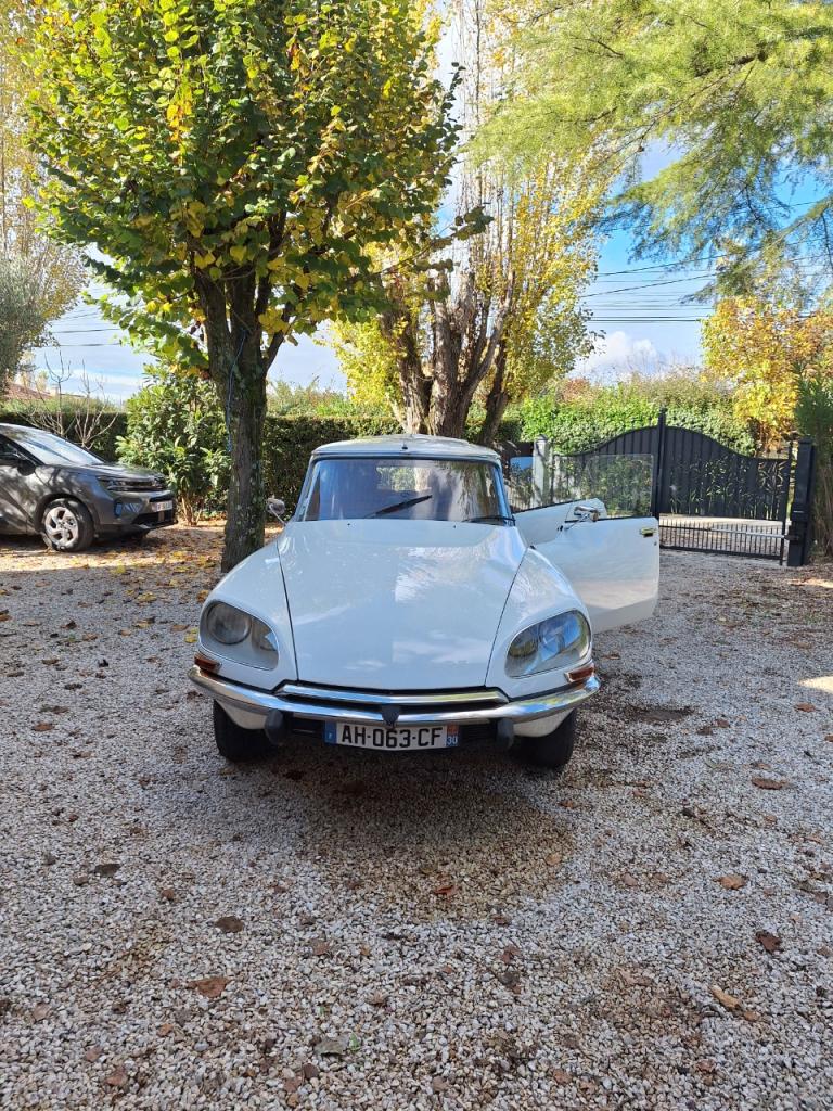 CITROEN DS - 1973 LesAnciennes.com