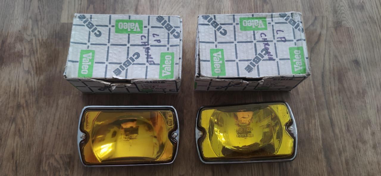 Phares longue portée SIMCA 1100 TI Spécial LesAnciennes.com