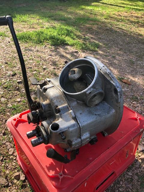 BOITE DE VITESSES AVEC MARCHE ARRIERE URAL DNEPR LesAnciennes.com