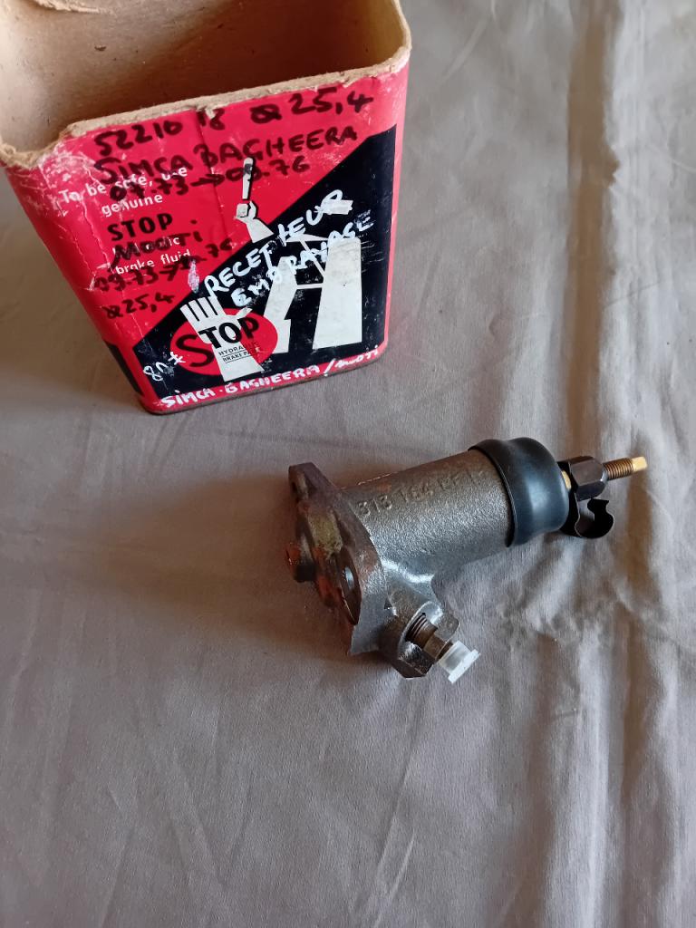 Récepteur MATRA Bagheera LesAnciennes.com