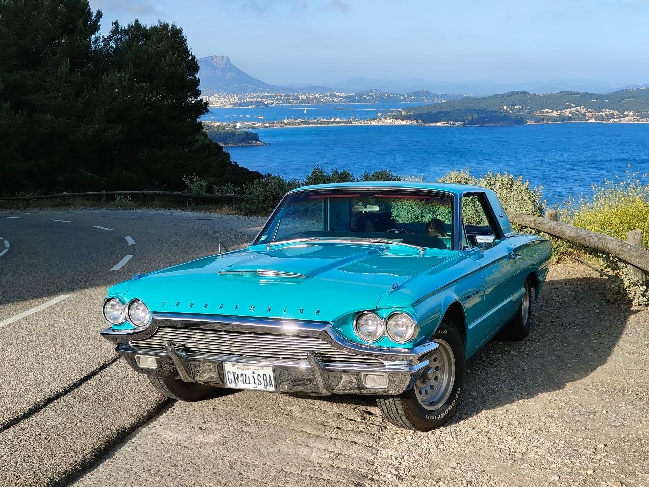 FORD Thunderbird Hardtop - 1964 LesAnciennes.com
