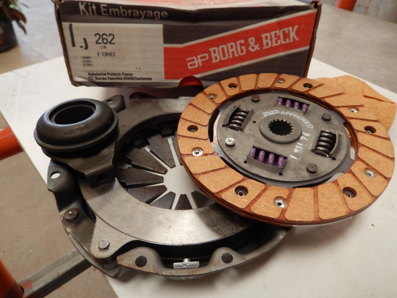 Kit embrayage FORD Escort Fiesta LesAnciennes.com