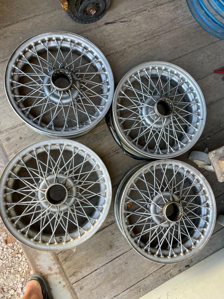 JANTES et PNEUS divers LesAnciennes.com