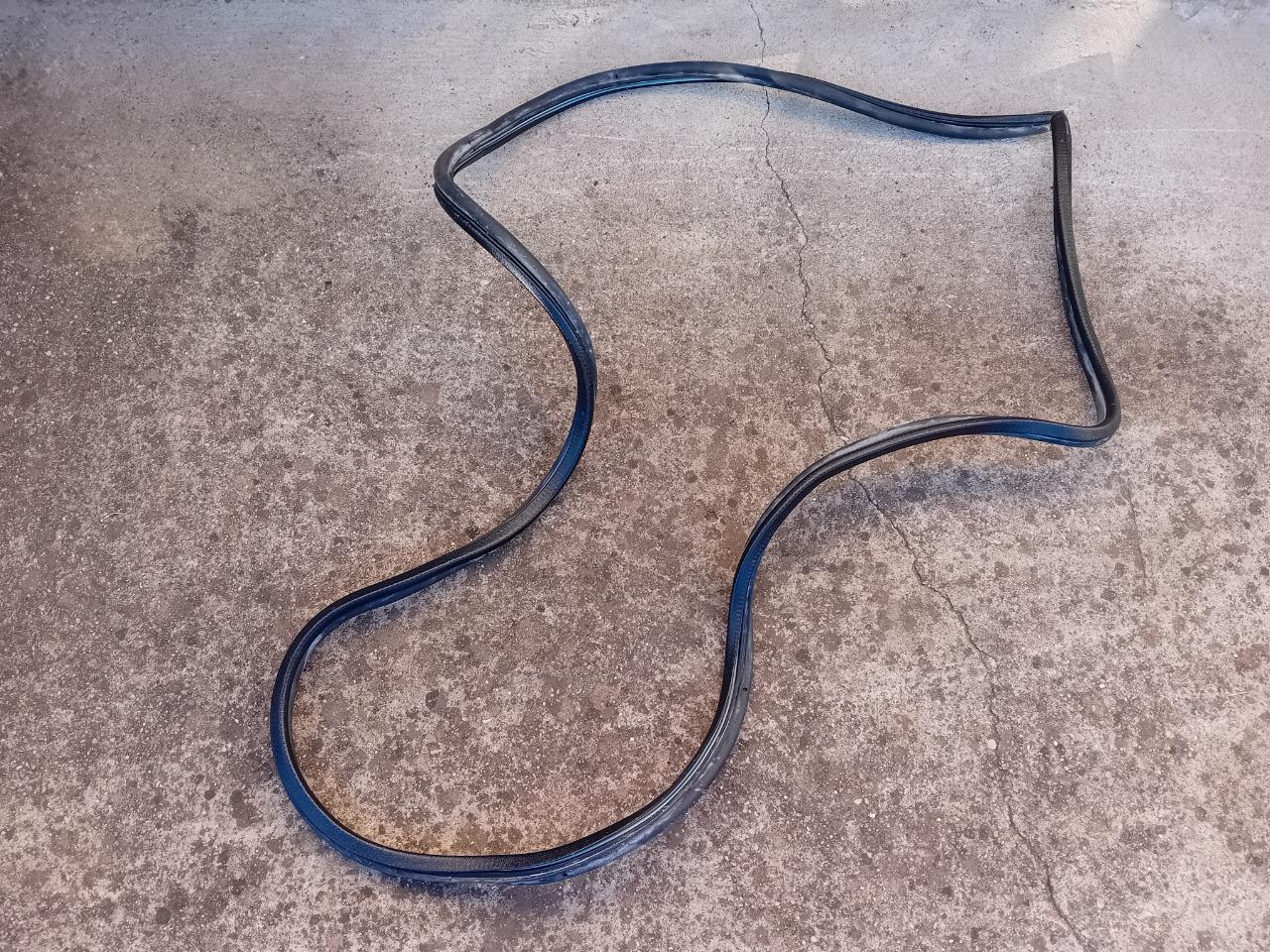 7700714527 JOINT PORTIERE RENAULT 30 R30 R20 R18 LesAnciennes.com