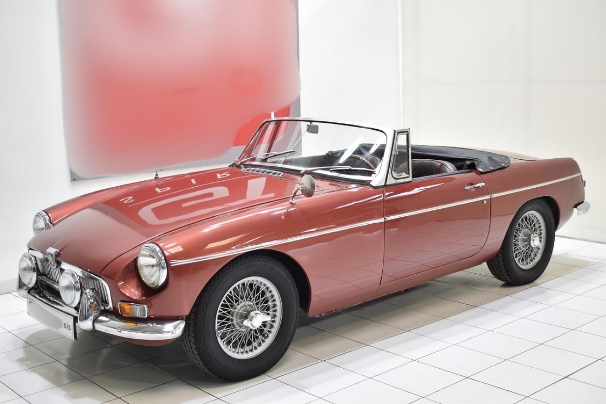 MG MGB Overdrive - 1968 LesAnciennes.com