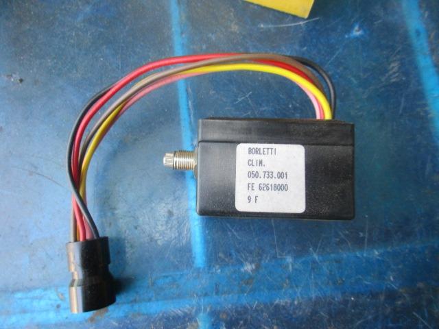 Variateur de climatisation Ferrari F40 LesAnciennes.com