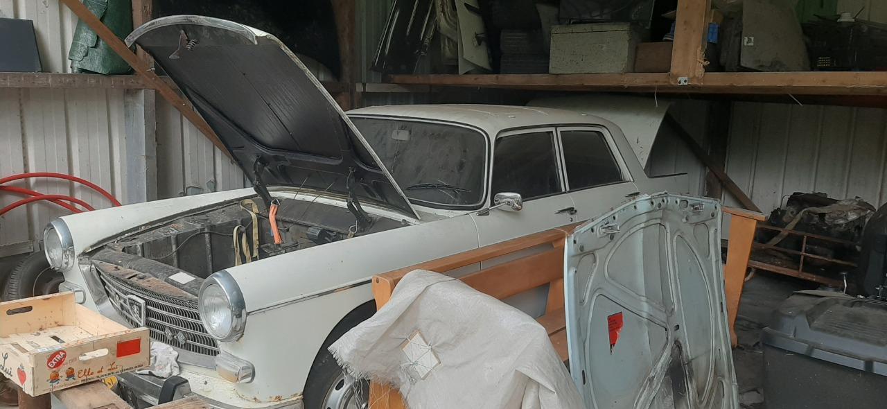 PEUGEOT 404 - 1973 LesAnciennes.com