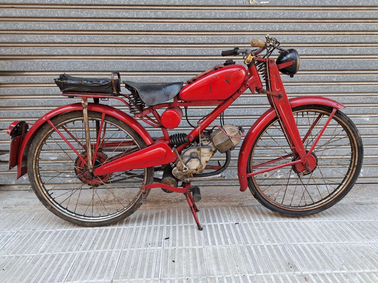 MOTO GUZZI 65 - 1949 LesAnciennes.com