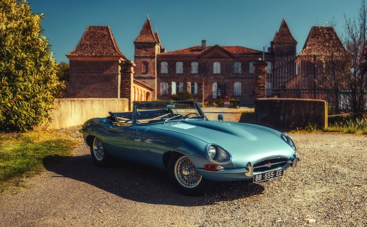JAGUAR Type E Cabriolet - 1964 LesAnciennes.com