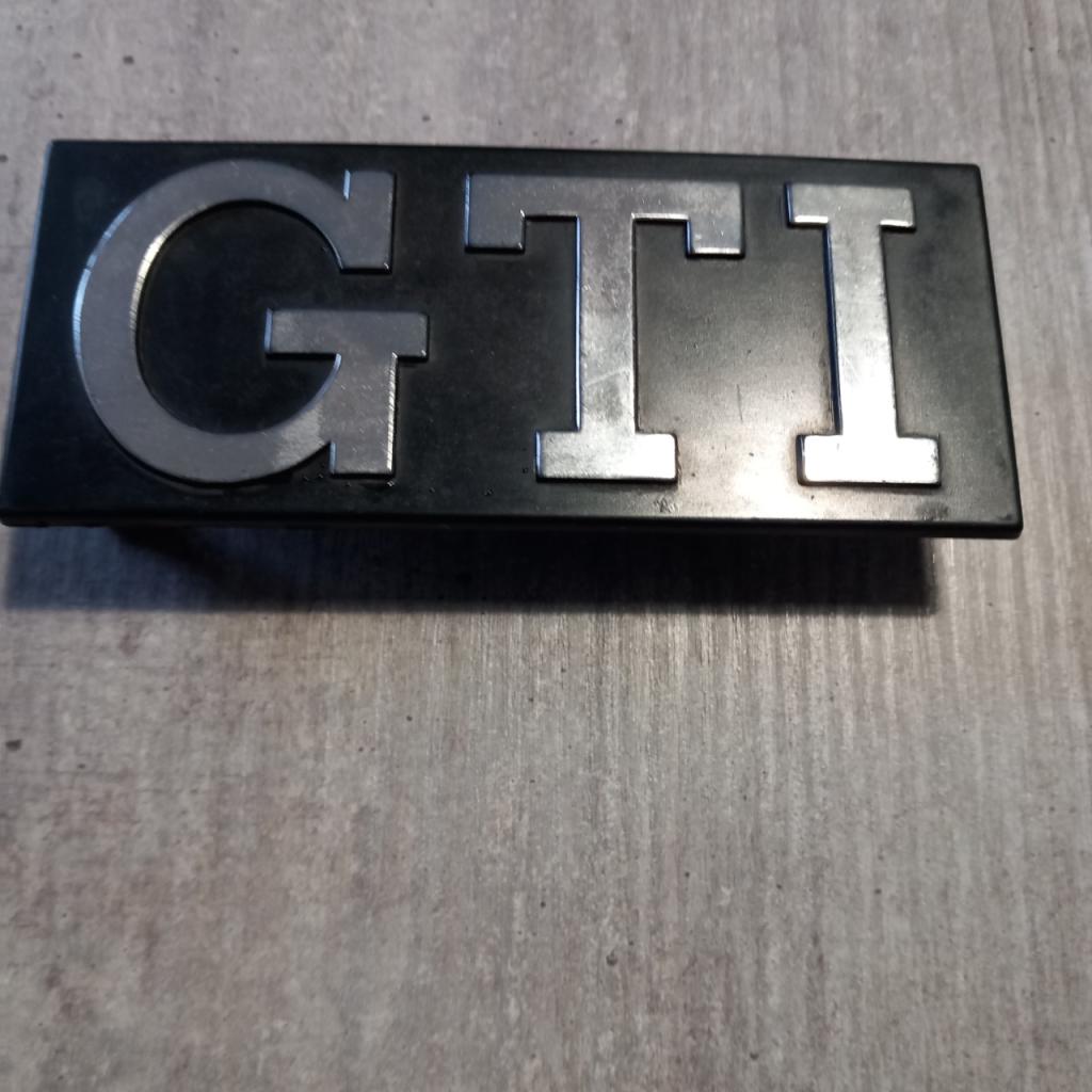 Monogramme golf gti LesAnciennes.com