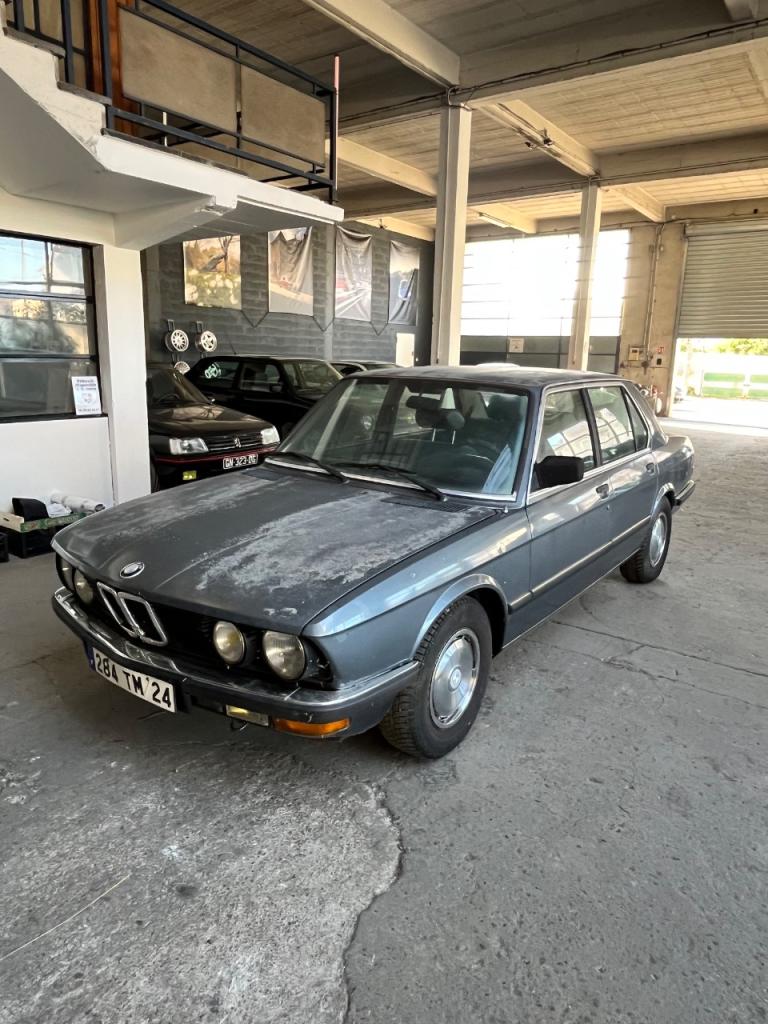 BMW 2.5 BMW 525 E28 - 1982 LesAnciennes.com