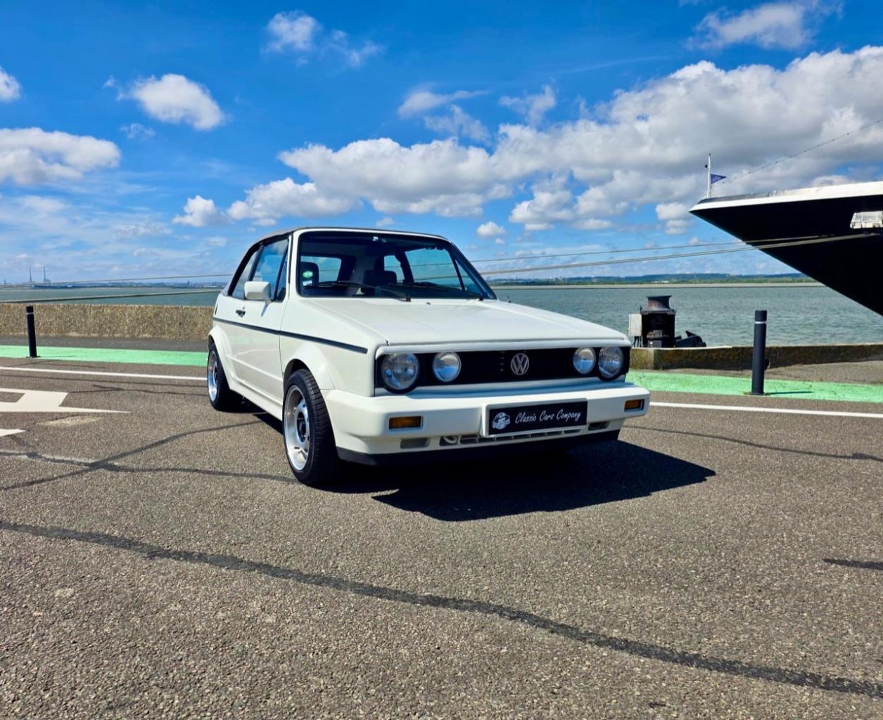 VOLKSWAGEN Golf Cabriolet 1.8 112CV - 1989 LesAnciennes.com