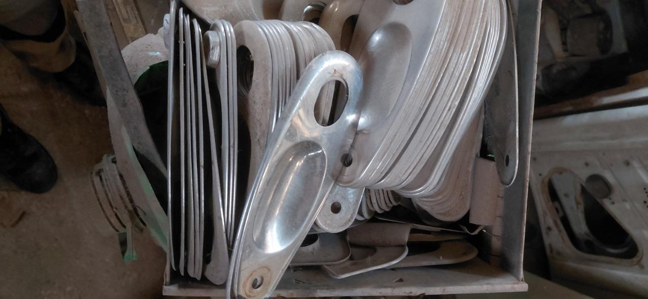 Plaque poignée int CITROEN DS PALLAS LesAnciennes.com