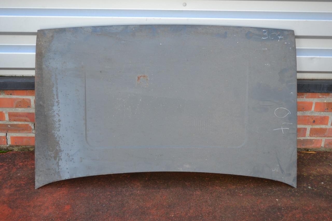 Capot coffre PEUGEOT 304 Berline LesAnciennes.com