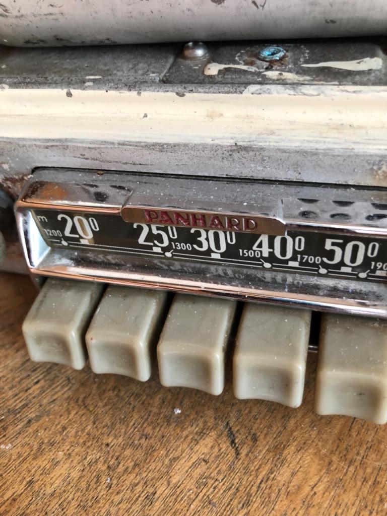 Autoradio PANHARD PL 17 LesAnciennes.com