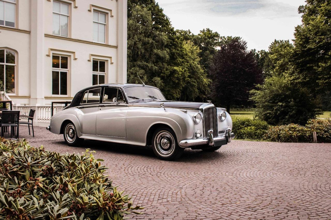 BENTLEY S2 Sedan - 1960 LesAnciennes.com