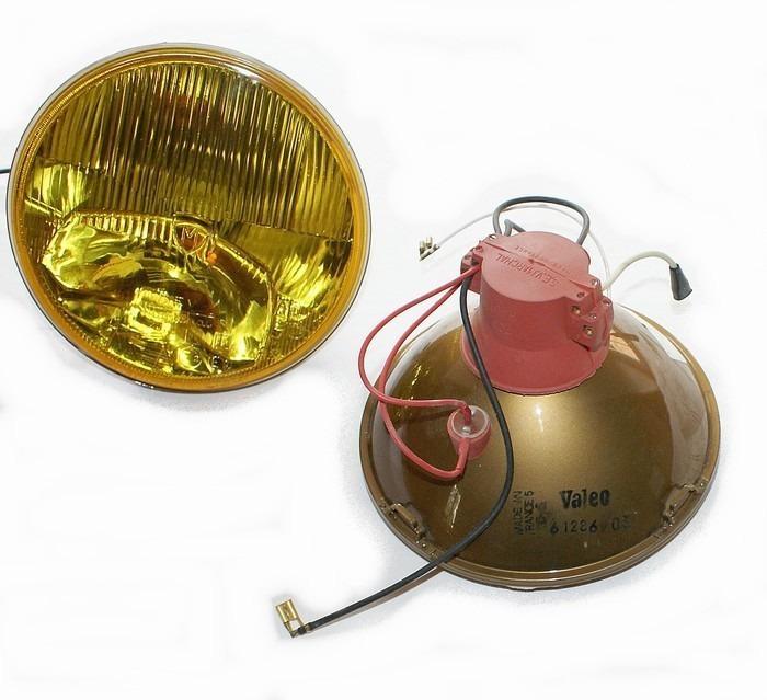 Optiques de phares jaune MORGAN LesAnciennes.com