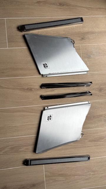 Panneau custode et montant central DS LesAnciennes.com